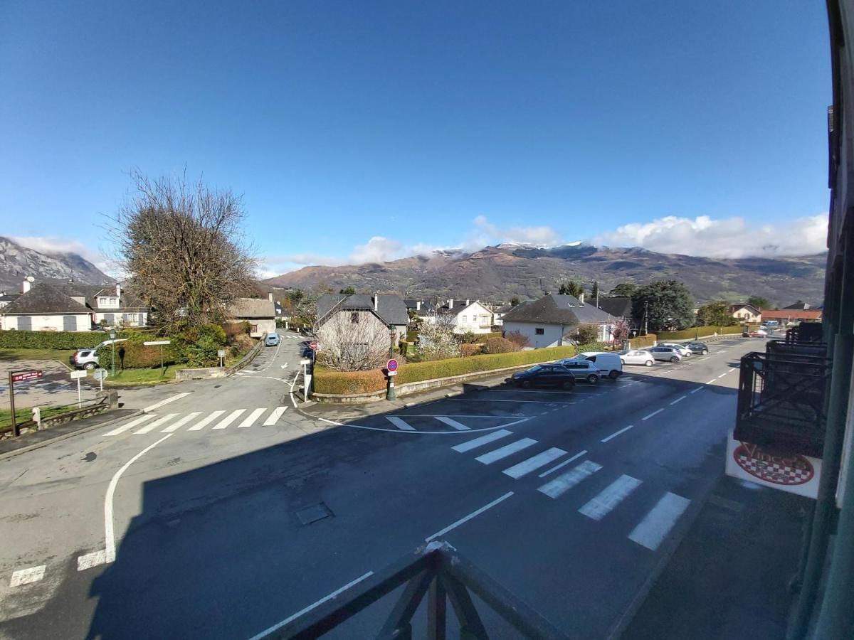 Appartement T2 avec balcon à Argelès Gazost Exterior foto