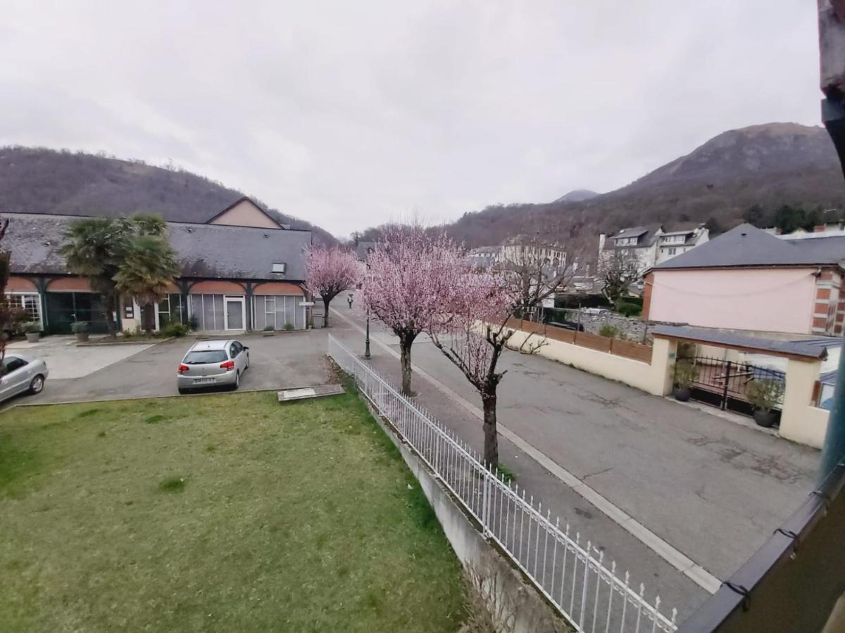 Appartement T2 avec balcon à Argelès Gazost Exterior foto