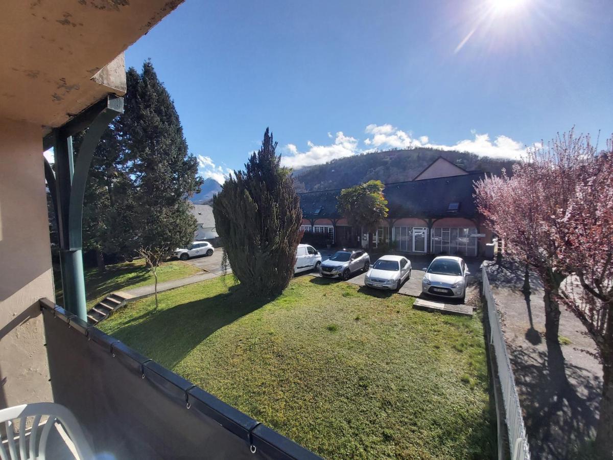 Appartement T2 avec balcon à Argelès Gazost Exterior foto