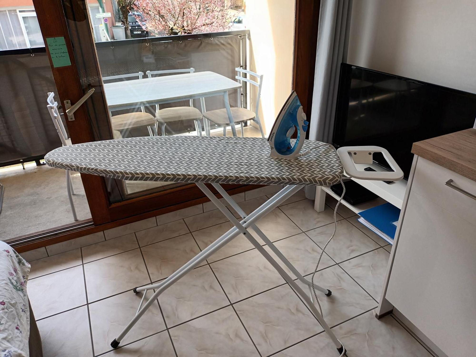 Appartement T2 avec balcon à Argelès Gazost Exterior foto